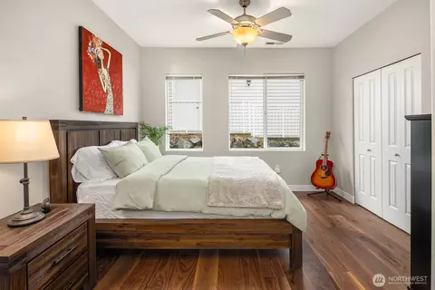Bedroom - 14915 38th Dr SE #L1121, Bothell, WA 98012 photo 1 of 4