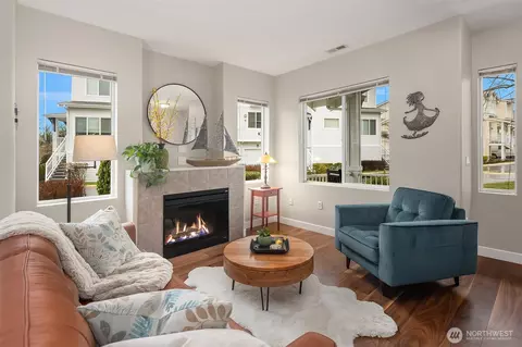 Living - 14915 38th Dr SE #L1121, Bothell, WA 98012 photo 1 of 6