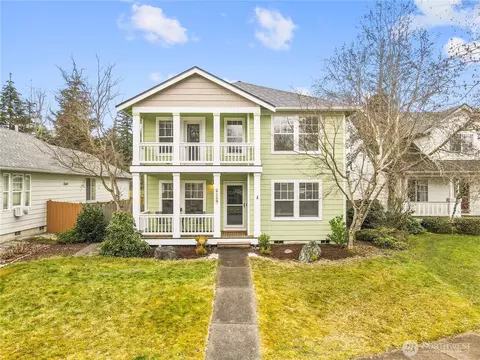 2129 Mcdonald Ave, Dupont, WA 98327