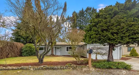 10807 Villa Ln SW, Lakewood, WA 98499