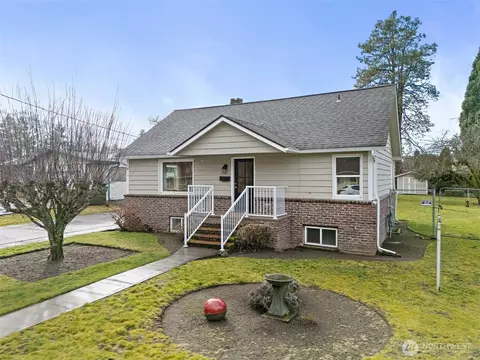 733 H St NE, Auburn, WA 98002