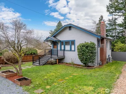 10717 Interlake Ave N, Seattle, WA 98133