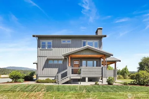 Exterior - 4913 Chuckanut Dr, Bow, WA 98232 photo 5 of 6