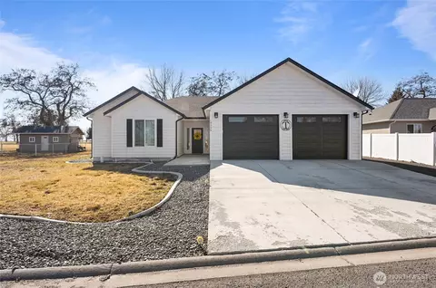 19206 NW Quail Way, Soap Lake, WA 98851