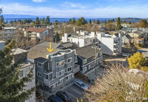 2116 California Ave SW #302, Seattle, WA 98116