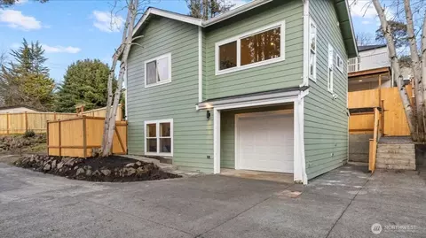 3041 31st Ave W, Seattle, WA 98199