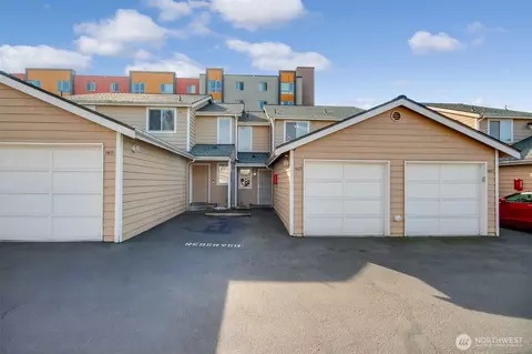 1409 S 308th Ln, Federal Way, WA 98003