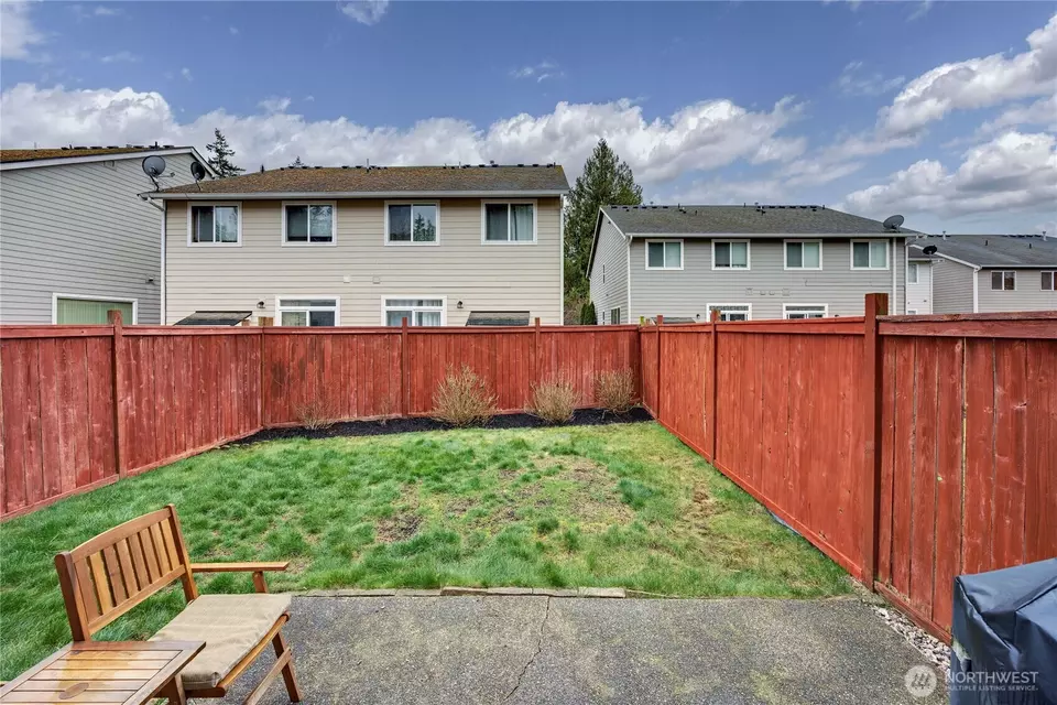 Exterior - 239 NE Miramar Cir, Bremerton, WA 98311 photo 5 of 5