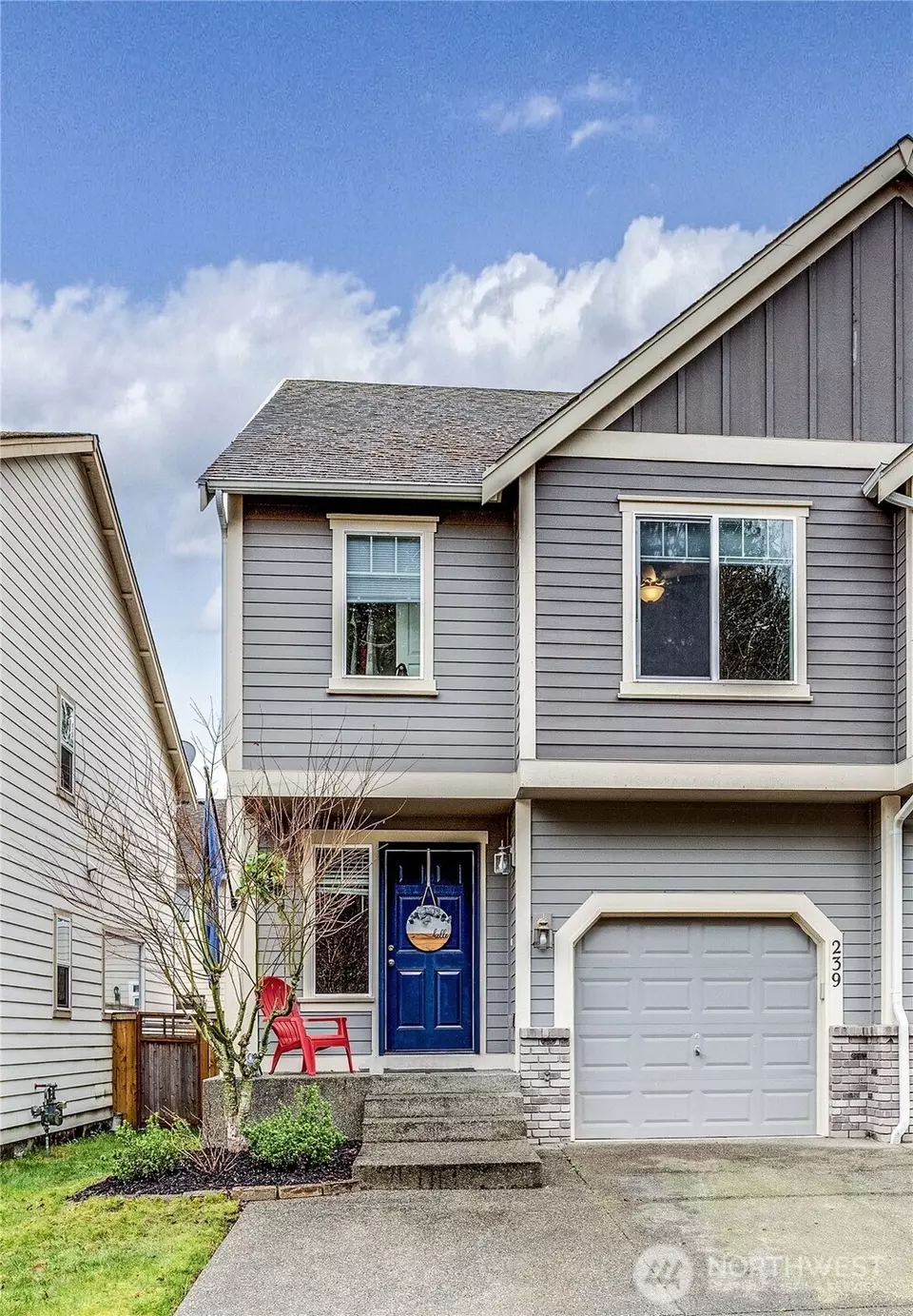 Exterior - 239 NE Miramar Cir, Bremerton, WA 98311 photo 2 of 5