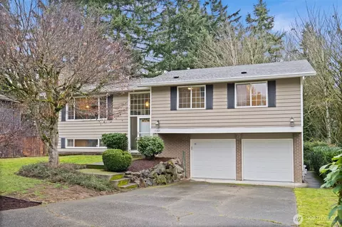 13180 93rd Ave NE, Kirkland, WA 98034