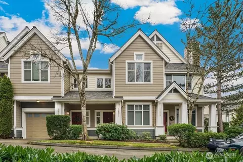 1432 Huckleberry Cir #1432, Issaquah, WA 98029