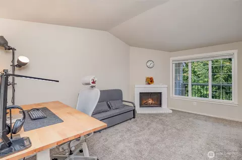 Living - 12404 E Gibson Rd #A304, Everett, WA 98204 photo 1 of 4