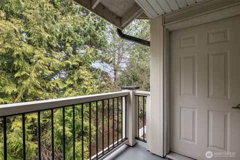 Exterior - 12404 E Gibson Rd #A304, Everett, WA 98204 photo 4 of 7