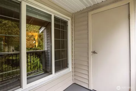 Exterior - 12404 E Gibson Rd #A304, Everett, WA 98204 photo 5 of 7