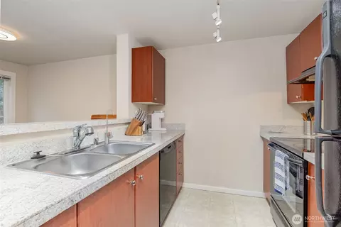 Kitchen - 12404 E Gibson Rd #A304, Everett, WA 98204 photo 2 of 3