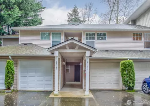 2001 120th Pl SE #8-102, Everett, WA 98208