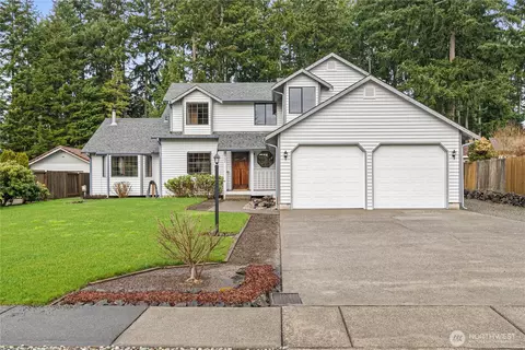 9434 Classic Dr NE, Lacey, WA 98516