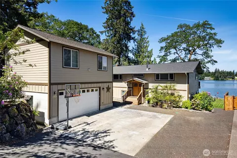 2120 E Island Lake Dr, Shelton, WA 98584