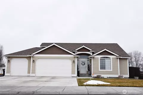 1330 Monroe St, Moses Lake, WA 98837