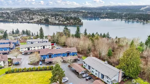 3570 Narrows View Ln NE #201, Bremerton, WA 98310