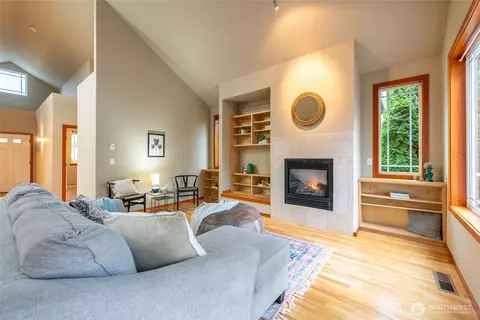 2093 Calico Loop, Ferndale, WA 98248