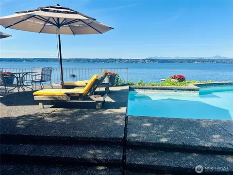 4022 Forest Beach Dr NW, Gig Harbor, WA 98335