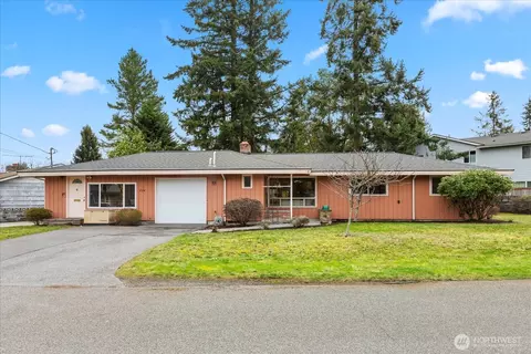 6324 181st Pl SW, Lynnwood, WA 98037