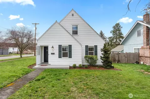 139 SW Alfred St, Chehalis, WA 98532