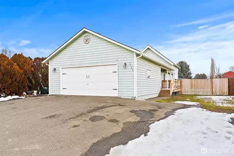 1106 Rainier Dr, Ellensburg, WA 98926