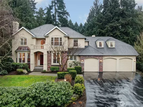 19843 NE 124th Ct, Woodinville, WA 98077