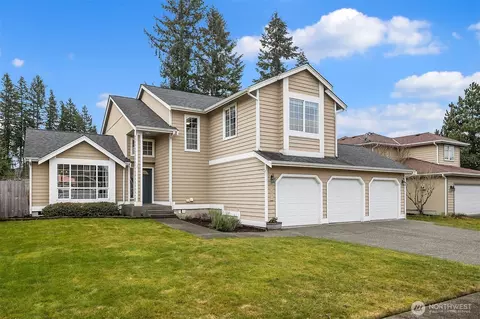 22831 SE 266th St, Maple Valley, WA 98038