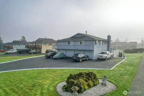 2764 Laukala Pl, Enumclaw, WA 98022