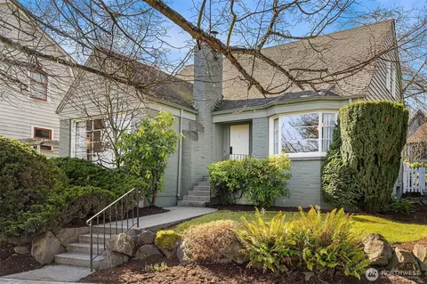 2615 Lake Washington Blvd E, Seattle, WA 98112