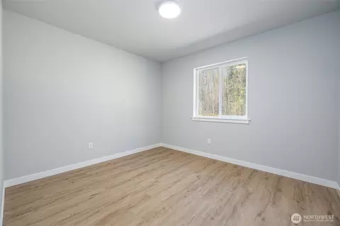 Bedroom - 6490 Watson Loop, Maple Falls, WA 98266 photo 2 of 4