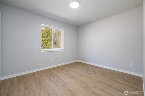 Bedroom - 6490 Watson Loop, Maple Falls, WA 98266 photo 4 of 4