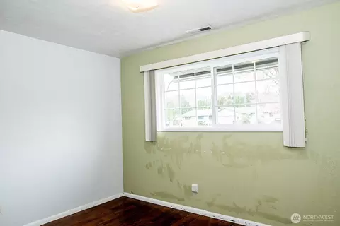 Bedroom - 7 48th Pl, Longview, WA 98632 photo 1 of 3