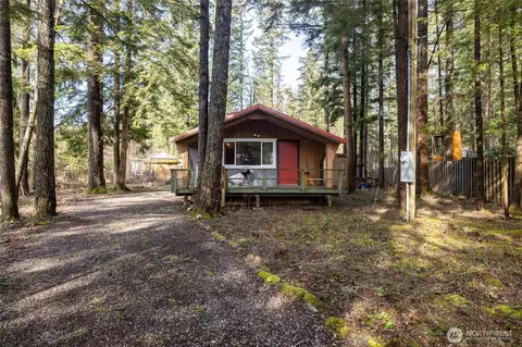 6160 Silver Spruce Way, Maple Falls, WA 98266