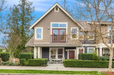 2540 NE Magnolia St, Issaquah, WA 98029