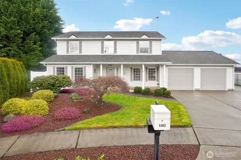 1562 Floral Ct, Longview, WA 98632