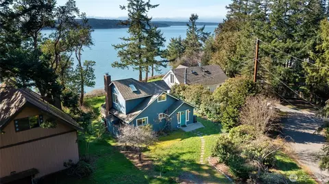 2790 Irenella Ln, Camano Island, WA 98282