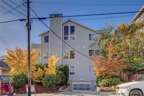 3621 Wallingford Ave N #201, Seattle, WA 98103