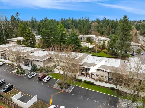 811 126th Pl NE #A105, Bellevue, WA 98005