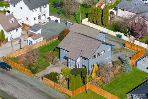 1406 30th St, Anacortes, WA 98221