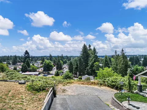 12714 2nd Ave E, Tacoma, WA 98445