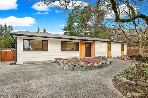 9221 224th St SW, Edmonds, WA 98020