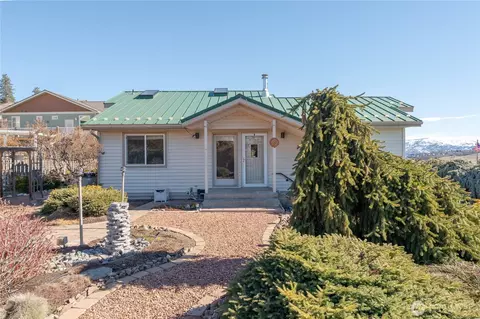 122 Riviera Dr, Chelan, WA 98816