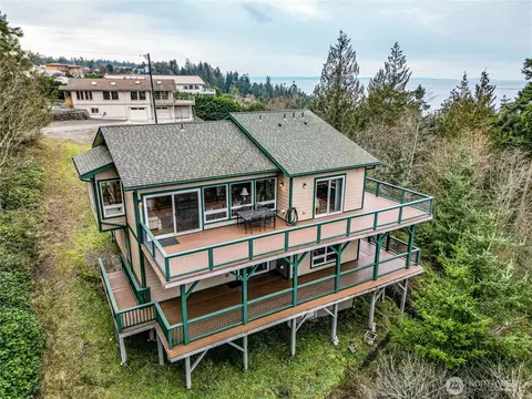 142 West St, Sequim, WA 98382