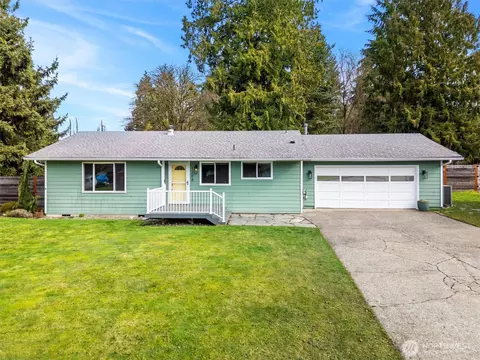 1208 Crow Ln, Mount Vernon, WA 98273