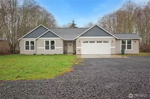 53 Morgan Dr, Cathlamet, WA 98612