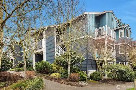 300 N 130th St #5106, Seattle, WA 98133